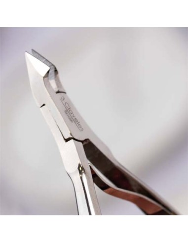 ALICATE CUTÍCULAS 3 CLAVELES 7 MM.
