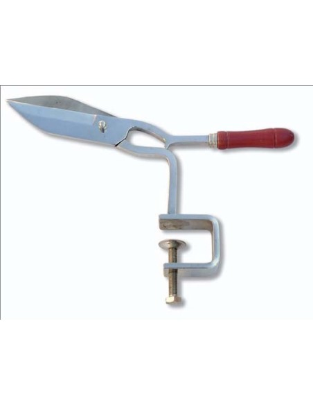 tijera-mostrador-polleria-pequena